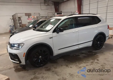 2021 Volkswagen Tiguan 2.0T Se/2.0T Se R-Line Black/2.0T Sel из США, поврежденный, VIN 3VV3B7AX7MM030810